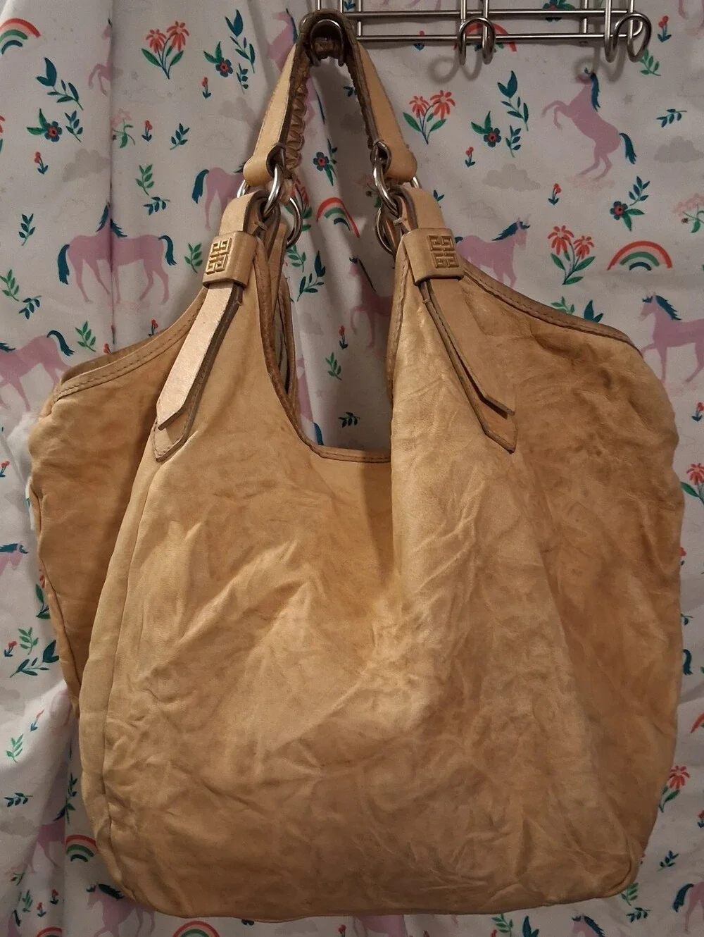 Y2K Givenchy Bettina Tan Tumbled Lambskin XL Hobo Boho Casual Neutral Purse Bag